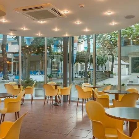 酒店 Ras 3*